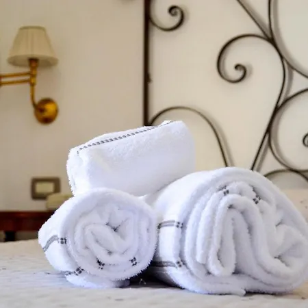 Relais Sant'eligio Hotel 4*