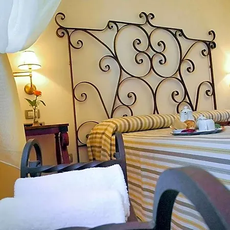 Relais Sant'eligio Hotel 4*