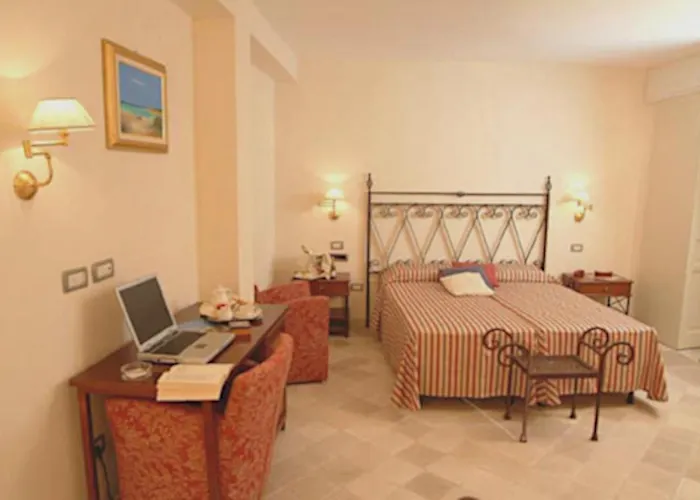 Relais Sant'eligio Hotel 4*